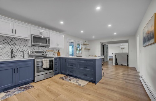 Quinte West Cottage | Family Friendly Nature Stay with Private Pond & Hot Tub