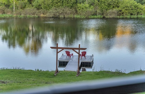 Quinte West Cottage | Family Friendly Nature Stay with Private Pond & Hot Tub