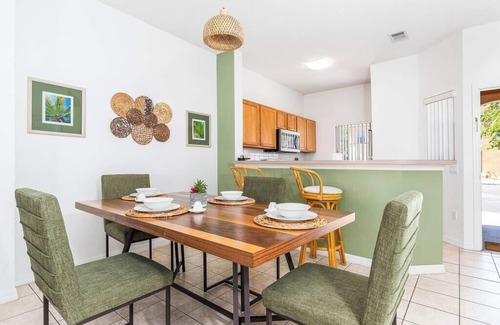 Crystal Cove House | Family-Friendly Oasis near Disney and Theme Parks