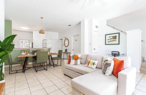 Crystal Cove House | Family-Friendly Oasis near Disney and Theme Parks