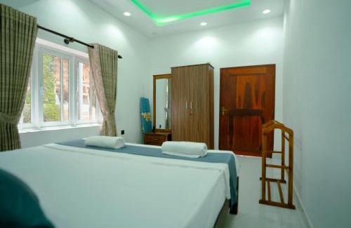 Katugastota Villa | Family-friendly Private Villa with Mountain Views near Kandy