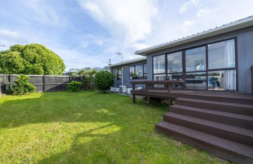 Lynmore House | Family Friendly, Quiet, Cozy stay in Rotorua with free Wifi