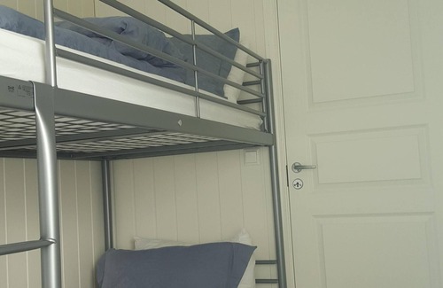 Oygarden House | Family friendly. Right at the water's edge. Boat rental. 4 bedrooms, 2 bathrooms