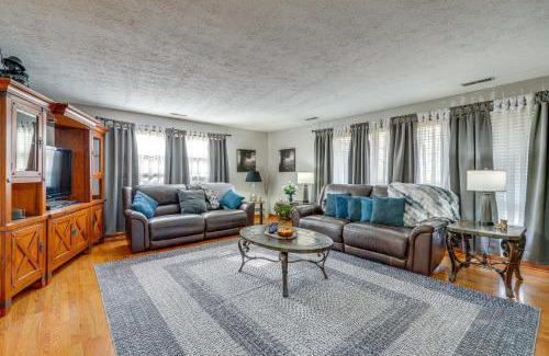 Elizabethton House | Family-Friendly Riverhouse Fishing and Hot Tub