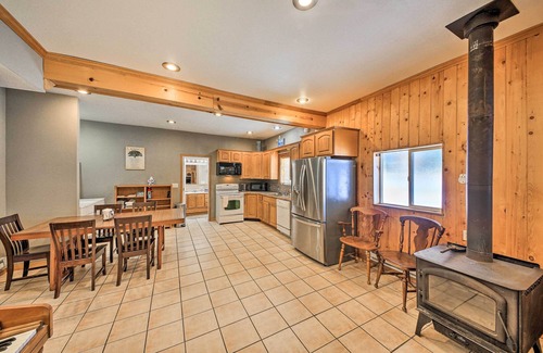 Sagle House | Family-Friendly Sagle Vacation Rental w/Deck
