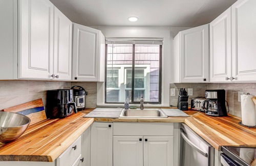 Wallingford House | Family-Friendly Seattle Home in Green Lake!