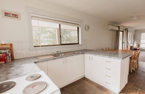 Orford House | Family-friendly shack near East Shelly Beach