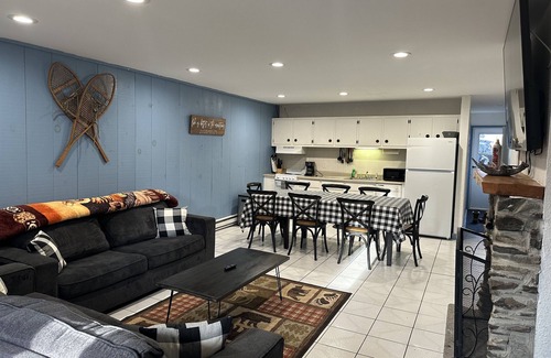 Hunter House | Family friendly townhouse minutes from Hunter Mountain!