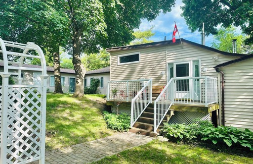 Hastings Cottage | Family-Friendly Tranquil Trent Retreat