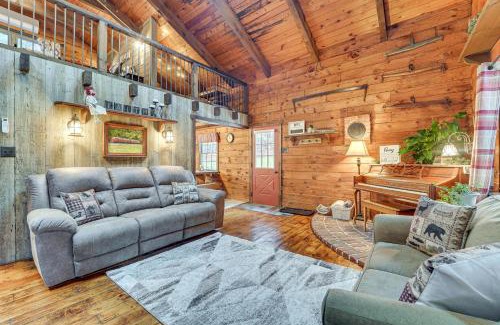 Blandburg House | Family-Friendly Tyrone Cabin with Deck Near Hiking