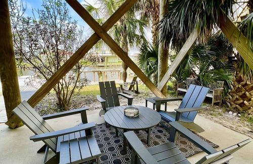 Royal Lagoons House | Family-friendly waterfront house in popular Royal Lagoons with dock/slips.