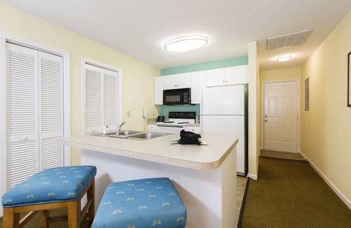 Garden City Condo | Family-Friendly Beach Condo w/Pool