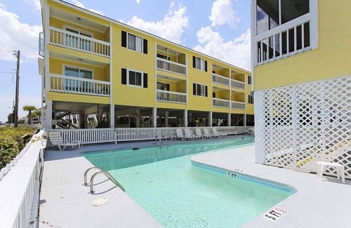 Garden City Condo | Family-Friendly Beach Condo w/Pool