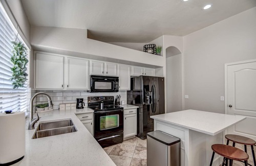 Laredo Ranch House | Family Friendly fun!