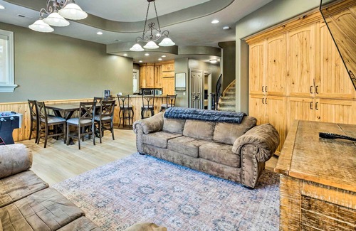 Sandy Condo | Family-Friendly Utah Vacation Rental: Near Skiing!