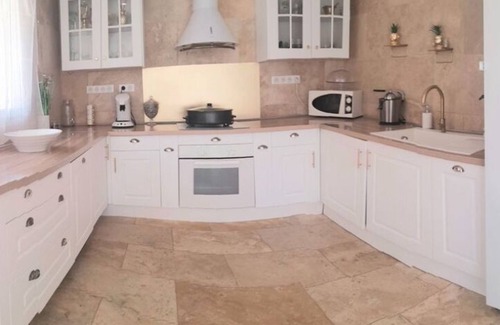 Pignan Villa | Family-friendly villa