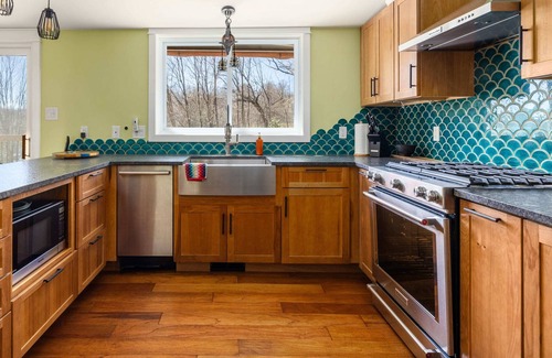 Jones Falls House | Family Friendly Waterfront Cottage