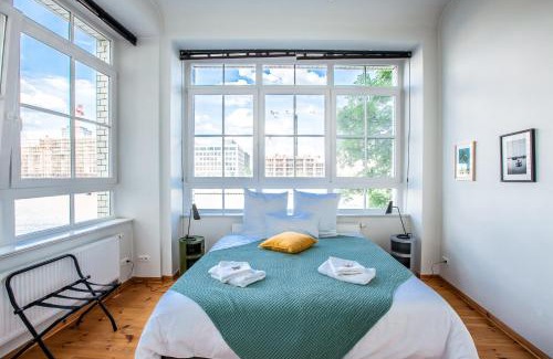 Friedrichshain-Kreuzberg Apartment | Family-friendly Waterfront Loft, 3 Bedrooms, 130 m2