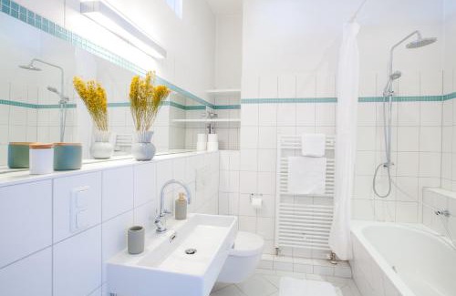 Friedrichshain-Kreuzberg Apartment | Family-friendly Waterfront Loft, 3 Bedrooms, 130 m2