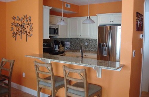 Geneva-on-the-Lake Condo | Family Fun And Beautiful Views On Lake Erie. Perfect Luxury Condo/Indoor Pool