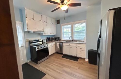 Benson House | Family Fun at Fontenelle 4Br 2Bth Omaha