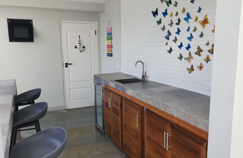 Bon Accord Village Villa | Family fun entertainment villa comfy and relaxing minutes from popular beaches