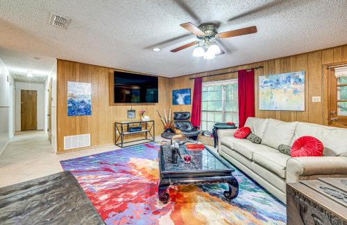 Mineola House | Family Getaway on 4 Acres in Mineola!