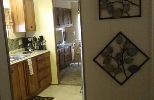 Bullhead City House | Family getaway, Pet Friendly, Snowbirds, Weekend Warriors, Welcome