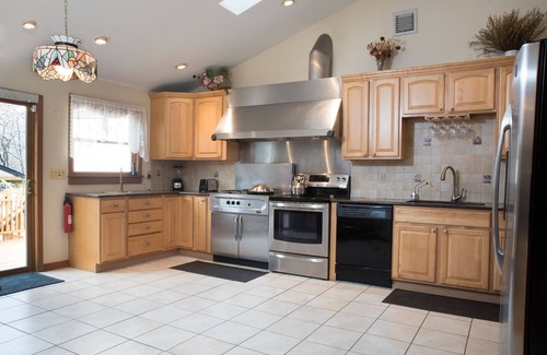Middle Hope House | Family getaway with huge private Indoor Heated Pool
