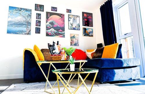 Bordesley Apartment | Family, Group & Contractor Stay - Sleeps Upto 9 Guests with Free Parking