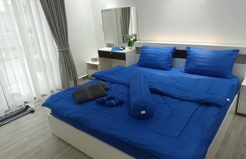 Kampot House | Family guest house - best, quiet and safe location with view Bokor Mountain.