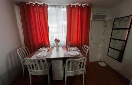 Silang Junction South Apartment | Family Haven Serin West Tagaytay - 6 Pax - Taal View - Full Kitchen - FAST Wi-Fi