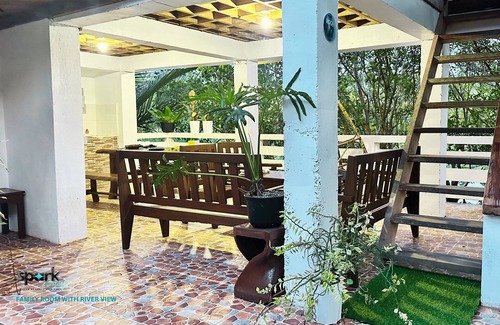 Baler House | FAMILY HOUSE WITH PRIVATE KITCHEN, TOILET AND LIVING ROOM