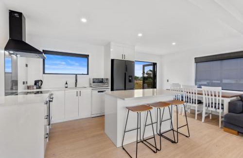 Pukehina House | Family Holiday at the Beach!