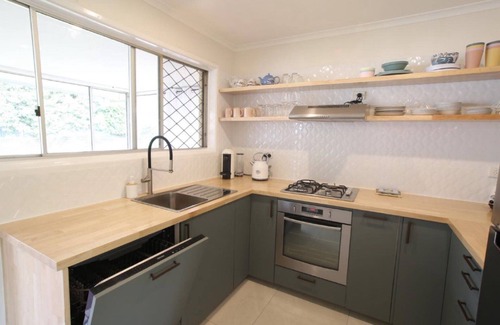 Bongaree House | FAMILY HOLIDAY FUN RIGHT HERE