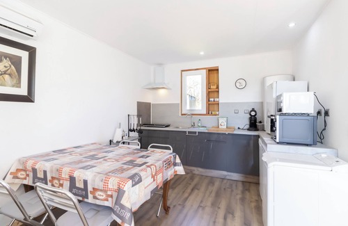 Lubersac House | Family Holiday Home in Lubersac – Pond, Garden, Peace & Comfort