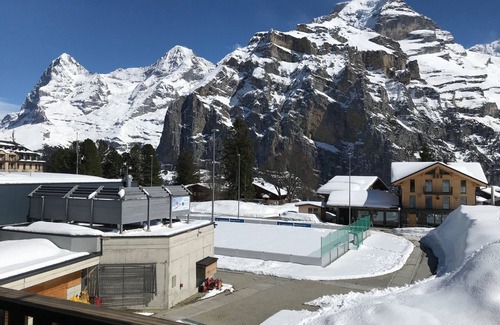 Murren Apartment | family home & alpine wellness inhouse