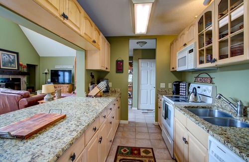 Seven Devils House | Family Home, Amazing View of Mtns - .5 mile from Snow Tubing