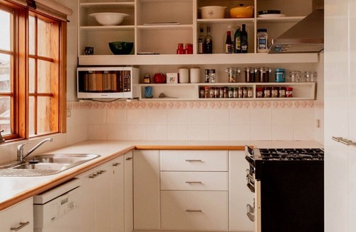 Sandy Bay House | Family Home in central Sandy Bay