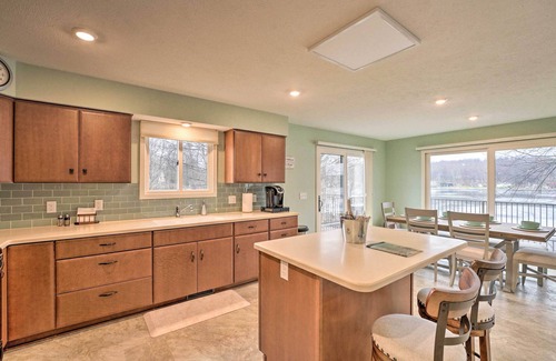 Hart House | Family Home on Crystal Lake w/Private Beach!