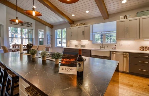 Pagosa Springs House | Family Home w/Hot Tub + Mountain Views