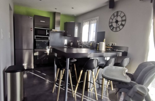 Juillan House | Family home with pool