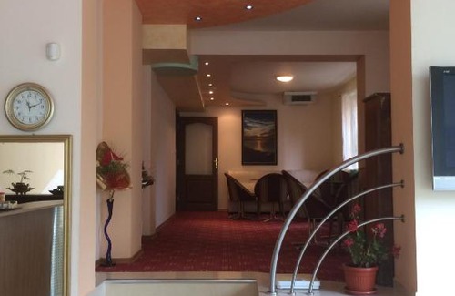 Nessebar New Town House | Family hotel Dramchev