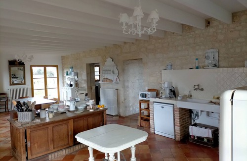Saint-Germain-dEsteuil House | Family house for 11 in the Médoc