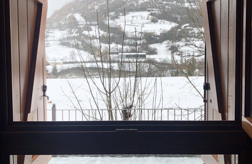 Larrede House | Family house with fireplace and attic. Ideal two families with children.