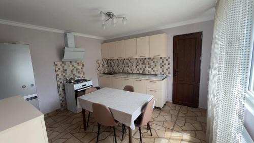 Ach'khoti House | Family house