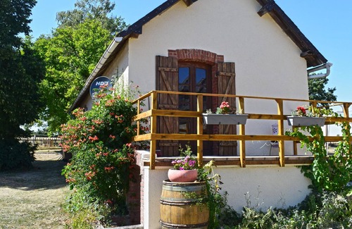 Marcheseuil House | Family house on small holiday estate with pool