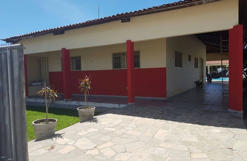 Balneario House | Family house, swimming pools, wheelchair accessible, 80 meters from the sea, Lucena/Camacari