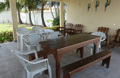 Balneario House | Family house, swimming pools, wheelchair accessible, 80 meters from the sea, Lucena/Camacari