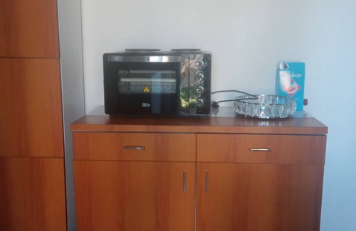 Prades House | Family house, terrace, sleeps 9 + 1 baby, tv